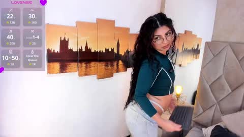 Laura  online show from April 16, 8:41 pm