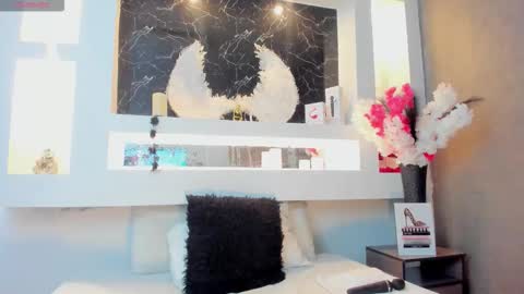 Cinthya  online show from September 12, 12:34 pm