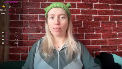 citrusblissss online show from December 1, 3:10 am