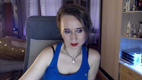 classyinna online show from October 23, 8:42 am