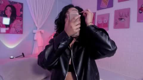 Cleo  online show from February 25, 12:04 pm