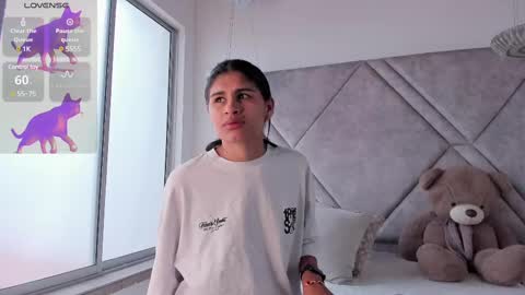 Cleopatra online show from March 9, 3:38 pm