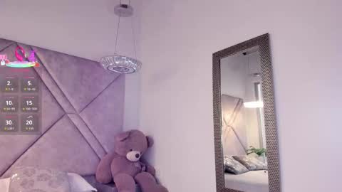 Cleopatra online show from October 2, 7:52 pm