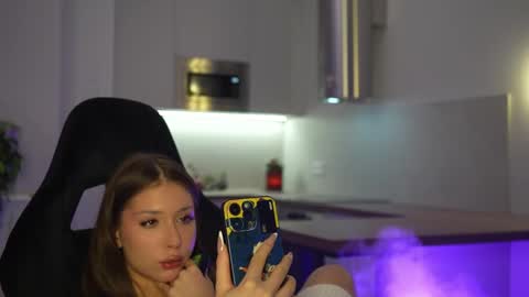 Cleo online show from February 7, 7:23 am