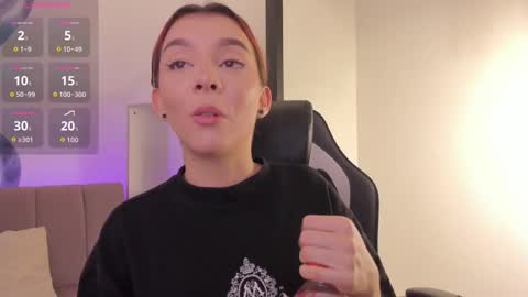 cleowhite_ online show from March 1, 9:58 pm