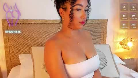 cloe_25 online show from October 8, 2:38 am