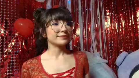 Cloe Leeee online show from February 18, 5:28 am