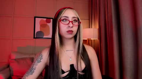 Cloe  online show from February 21, 6:47 am