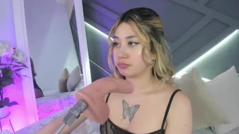 cloe_palmeer online show from October 21, 2:04 am