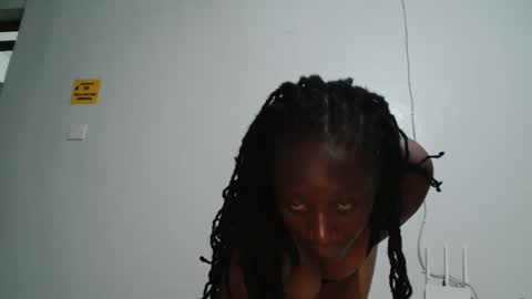 cocoalush9819 online show from October 4, 6:23 pm