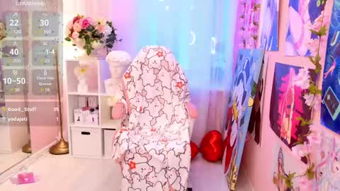 Mia online show from February 15, 9:49 pm