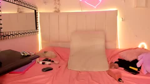 coffe_eyes online show from March 12, 4:59 am