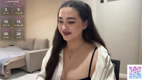 Yumi online show from May 27, 10:40 pm