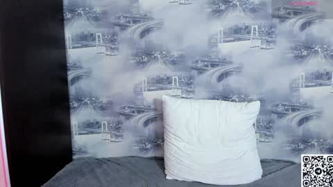 Criss online show from December 2, 1:12 pm