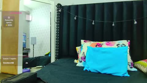  GRETCHEN  online show from February 14, 12:25 pm