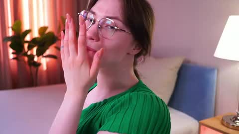 Audrey online show from April 9, 1:38 pm