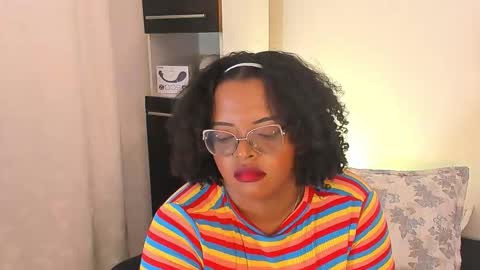 conielaurenth online show from November 9, 8:16 pm