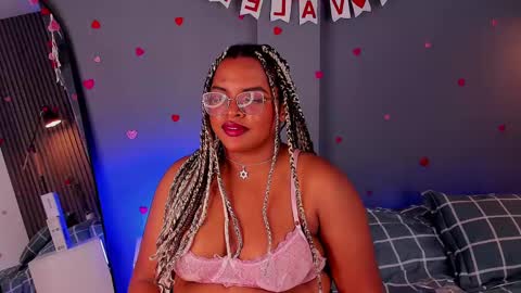 conielaurenth online show from February 12, 10:59 pm