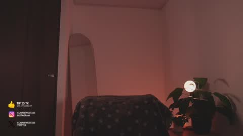   independent model online show from December 7, 10:28 pm