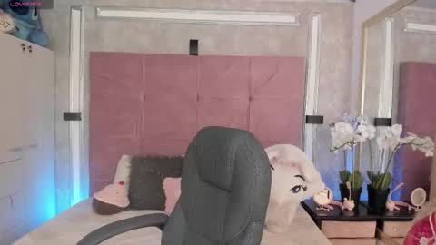 Conny online show from November 7, 2:33 pm