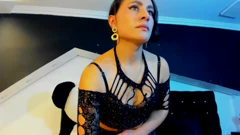 Coral  online show from March 6, 1:24 pm