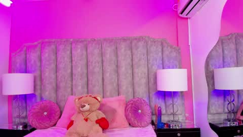 coralharmon online show from February 23, 3:45 pm