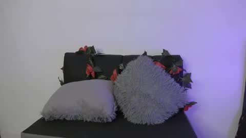 Coralie Bronson online show from January 17, 11:56 pm