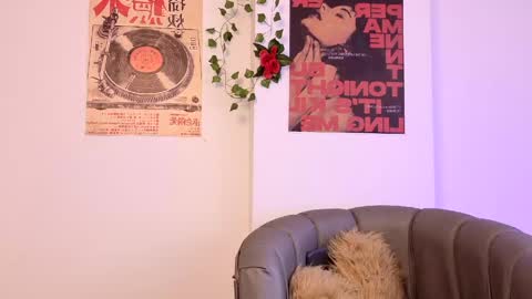 Coralie Bronson online show from May 11, 10:51 pm