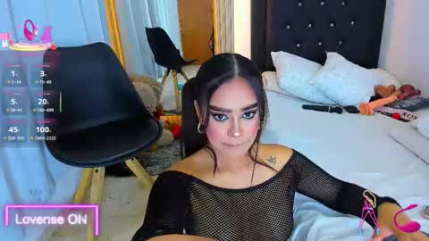 Coraline connected from 10 pm to 6 am Colombia time online show from September 12, 2:01 am