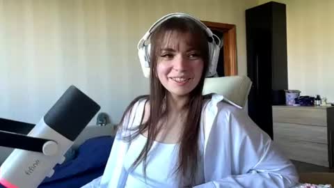 corrienavanjo online show from July 17, 1:15 pm