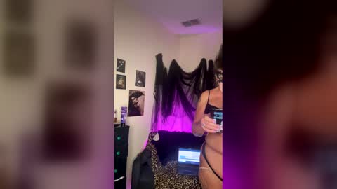 cougarbratz online show from May 29, 1:03 am