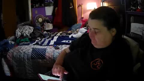 crazygirl802 online show from April 11, 6:55 pm