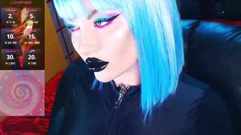 Roxy online show from May 14, 2:34 pm