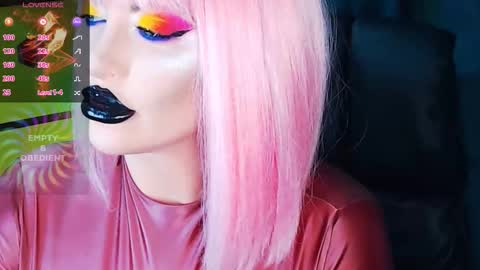 Roxy online show from September 17, 3:32 pm