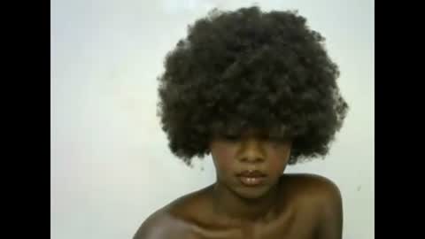 queen online show from January 27, 11:00 am