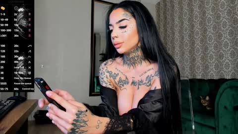 Sophie online show from January 10, 7:57 am