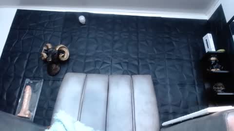 Hanna  online show from October 4, 11:38 am