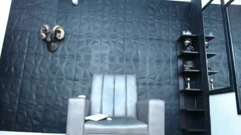 Hanna  online show from December 7, 6:21 am