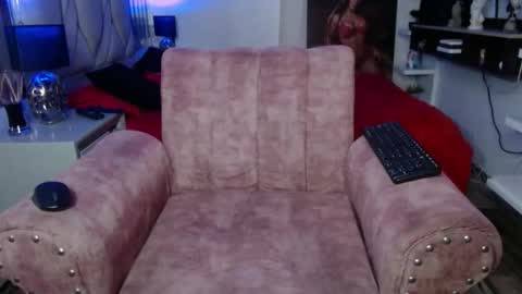 Natalie                      online show from March 7, 4:19 am