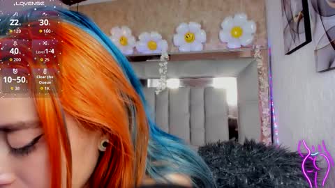   online show from November 12, 2:04 pm