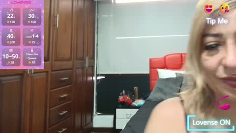 CRISTAL MILF online show from February 3, 7:10 pm