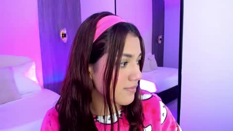 C R I S T I N online show from March 21, 6:13 pm