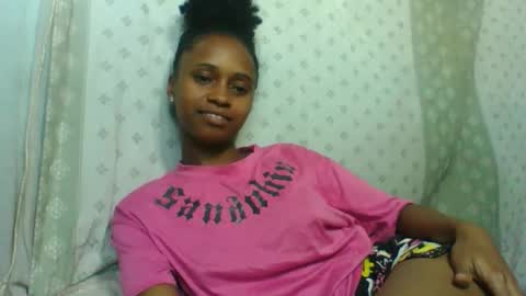 crush069 online show from December 3, 6:49 am