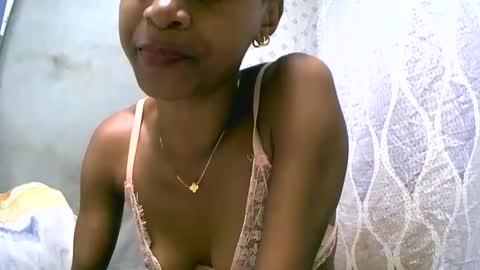 crushlove069 online show from April 8, 6:54 pm