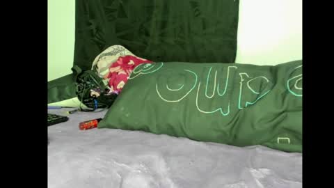 cry online show from April 2, 1:03 am