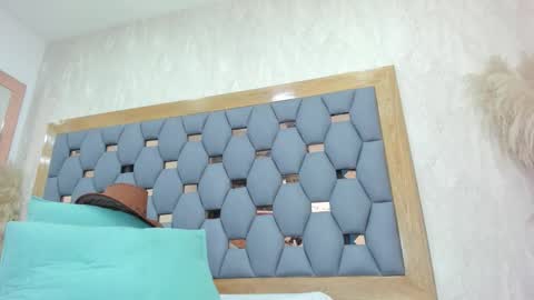 crystal_sm online show from October 30, 4:04 am