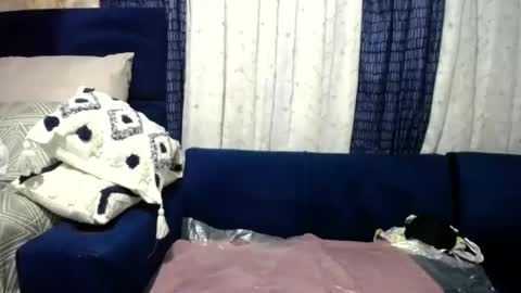 crystaljes online show from January 9, 10:52 pm