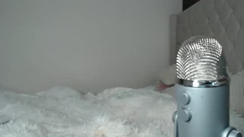 MissCrystal online show from December 6, 2:28 pm