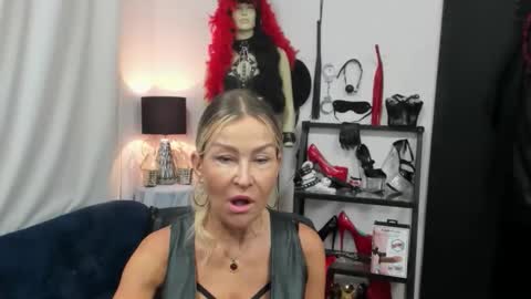 CrystalHotty online show from September 11, 4:35 am