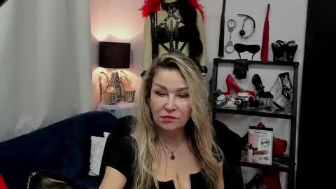 CrystalHotty online show from February 28, 7:37 am